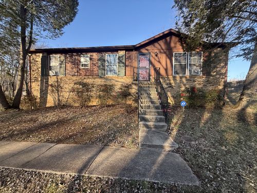 2218 Stokes Rd, Clarksville, TN, 37043-1816 | Card Image