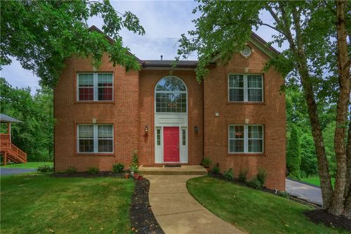 2016 Blossom Dr, Gibsonia, PA, 15044-9292 | Card Image