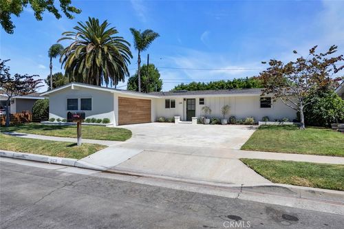 268 E Bay St, Costa Mesa, CA, 92627-2130 | Card Image