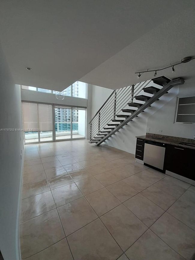 APT-2215 - 41 Se 5 Th St, Condo with 1 bedrooms, 2 bathrooms and null parking in Miami FL | Image 10