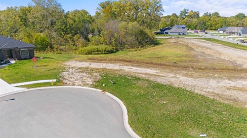 2051 Links Ln, Auburn, IN, 46706-0637 | Card Image