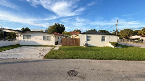 250 Nw 34th Ave, Miami, FL, 33125-4953 | Card Image