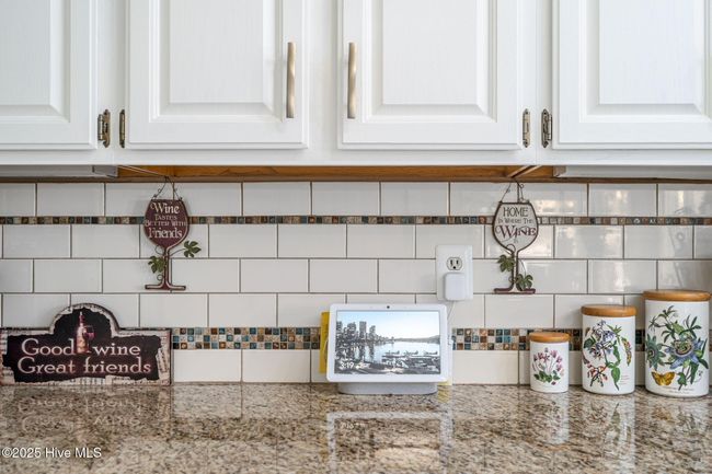 Kitchen | Image 25