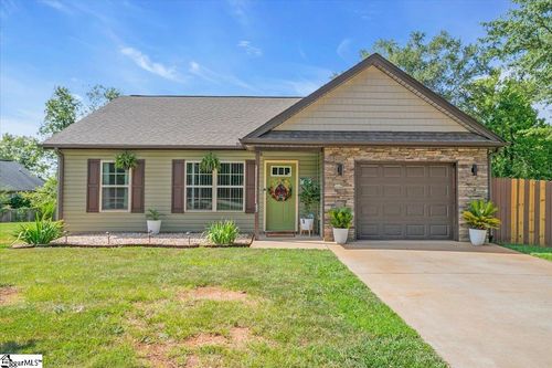 65 Chick Springs Rd, Taylors, SC, 29687-5701 | Card Image