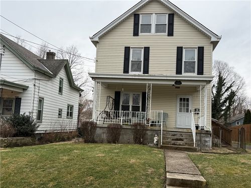5709 Adelphi St, Cincinnati, OH, 45227-2801 | Card Image