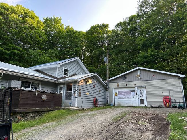 31 White Rd, House other with 4 bedrooms, 1 bathrooms and 4 parking in Godfrey ON | Image 5