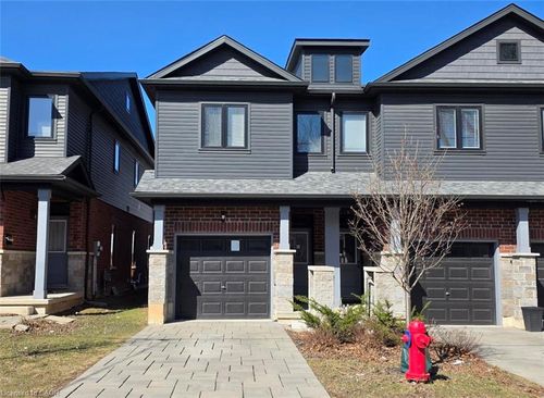 51 Gibson Ave, Hamilton, ON, L8L6J7 | Card Image