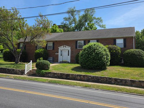 5-301 E Cleveland Ave, Vinton, VA, 24179-2646 | Card Image