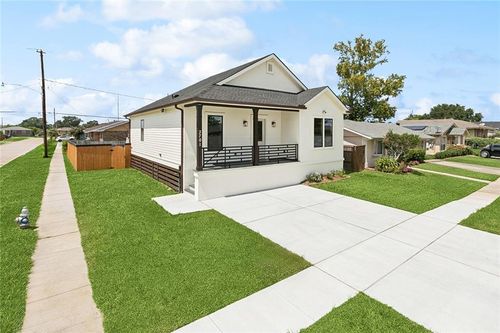 3701 Loyola Dr, Kenner, LA, 70065-2407 | Card Image