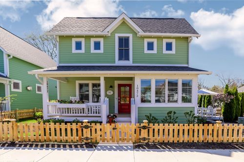 10472 Lower Garden Way, Zionsville, IN, 46077-7446 | Card Image