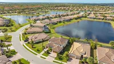 6771 Wild Lake Terr Terrace, House other with 6 bedrooms, 4 bathrooms and null parking in BRADENTON FL | Image 2