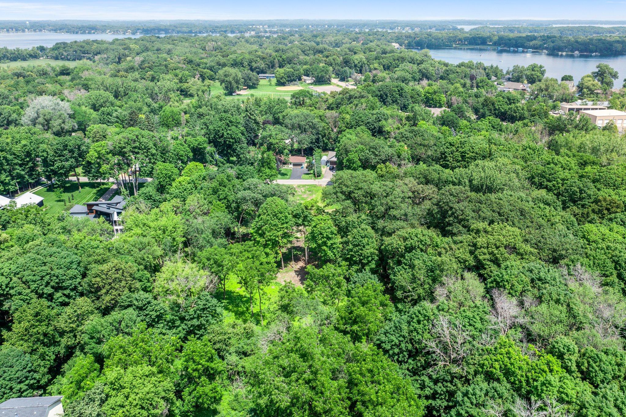 Land in Excelsior 2