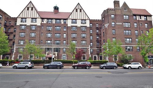 1k-109-14 Ascan Ave, Forest Hills, NY, 11375 | Card Image