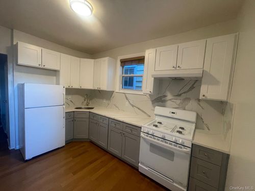 8513 89th Street, New York, NY, 11421 | Card Image