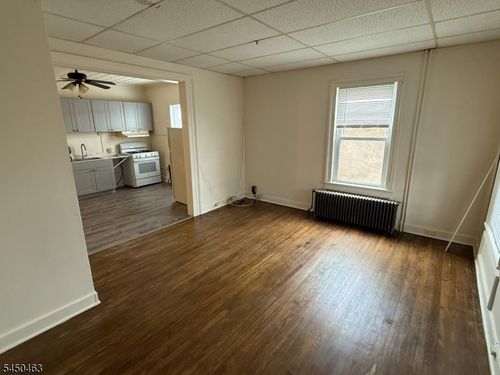 69 W Somerset St, Raritan, NJ, 08869-2012 | Card Image