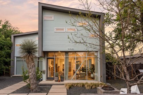 b-900 Brentwood St, Austin, TX, 78757-3033 | Card Image