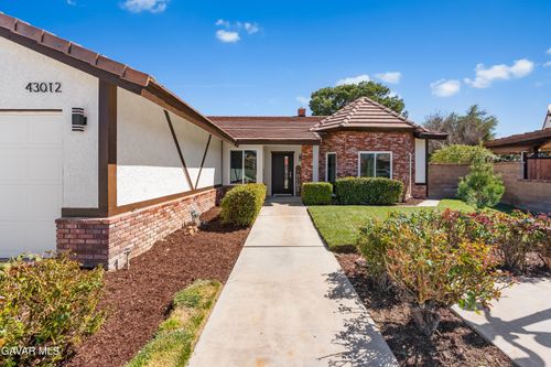 43012 Montemarte Ct, Lancaster, CA, 93536-4846 | Card Image