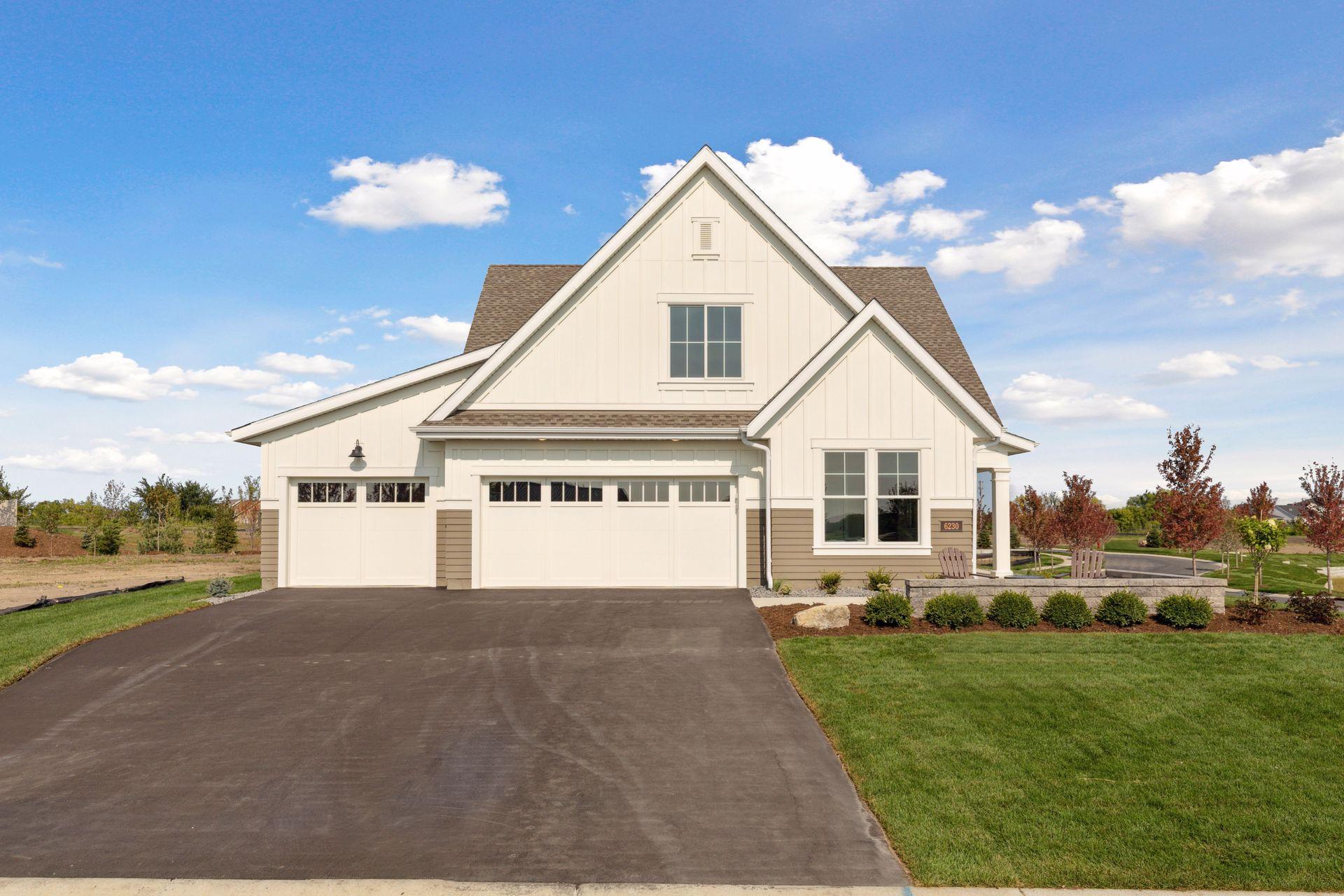 Bluebell Ln, Chaska, MN 55318