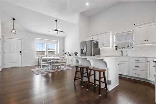 6008 Ne 119th St, Kansas City, MO, 64156-1099 | Card Image