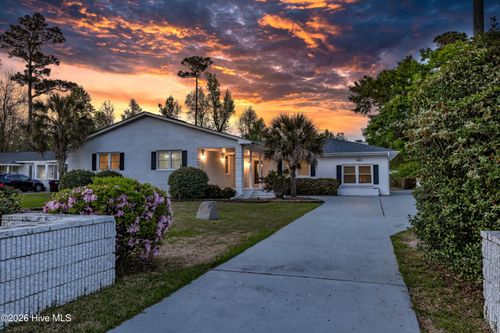 241 Pilgrim Cir, Wilmington, NC, 28401-2739 | Card Image