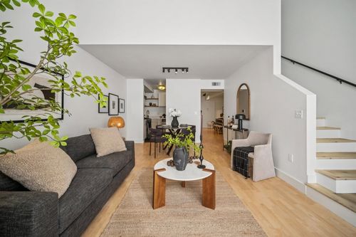 103b-425 425 28th, Oakland, CA, 94612 | Card Image