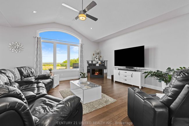 1669 Stewart Line, House other with 5 bedrooms, 3 bathrooms and 10 parking in Cavan ON | Image 13