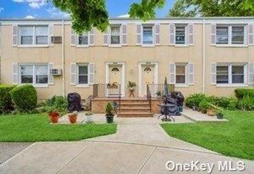 57a-251 71st Rd, Bellerose, NY, 11426-2736 | Card Image