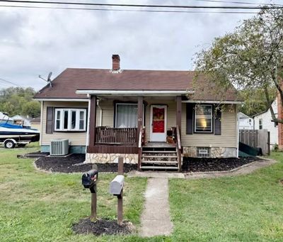 43 Clark St, House other with 3 bedrooms, 2 bathrooms and null parking in East Bethlehem PA | Image 1