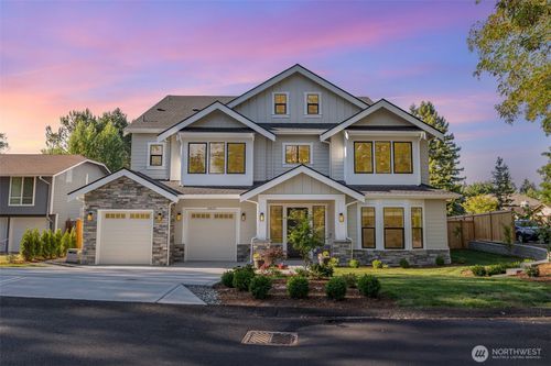 14820 Ne 70th Ct, Redmond, WA, 98052-4230 | Card Image