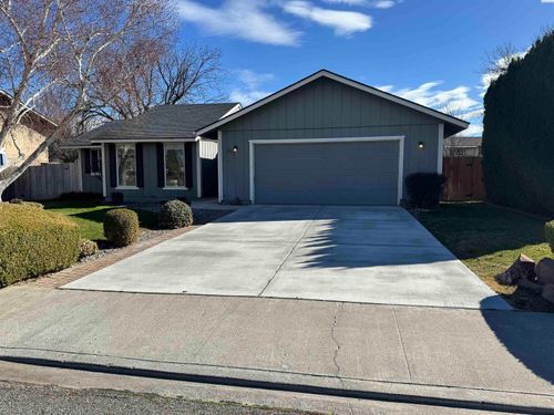 412 N Kansas St, Kennewick, WA, 99336 | Card Image