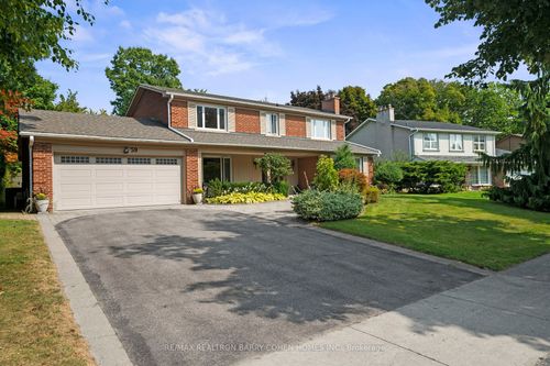 59 Montressor Dr, North York, ON, M2P1Z3 | Card Image