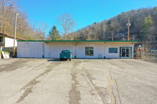 212 First St, Mckee, KY, 40447-9340 | Card Image