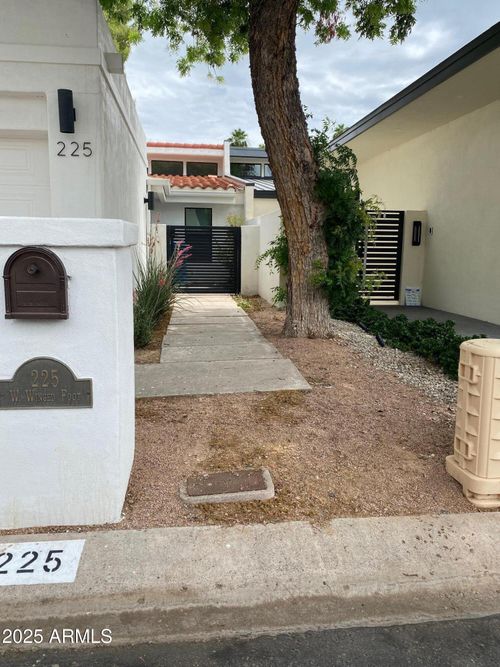 225 W Winged Foot Rd, Phoenix, AZ, 85023-6260 | Card Image