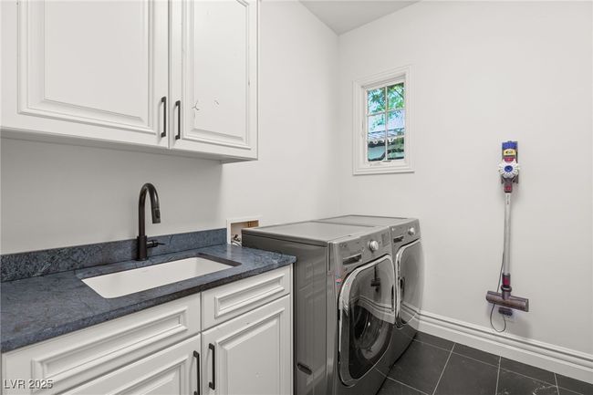 19 Quintessa Cir, House other with 4 bedrooms, 5 bathrooms and null parking in Las Vegas NV | Image 52
