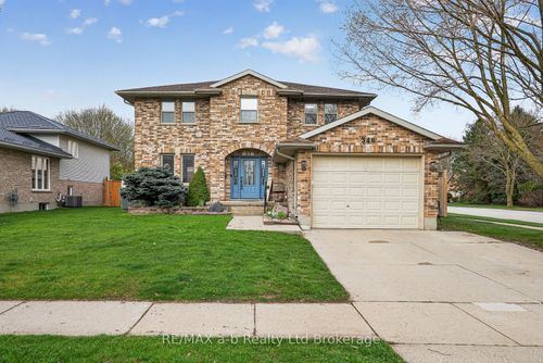346 Riverview Dr, Strathroy, ON, N7G4B7 | Card Image