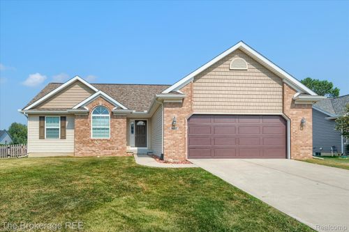 1437 Pondview Dr, Davison, MI, 48423-7820 | Card Image