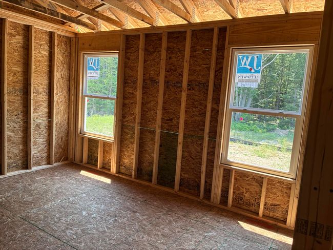 1915 Lowe Dr, House other with 3 bedrooms, 2 bathrooms and null parking in Spring Lake MI | Image 7