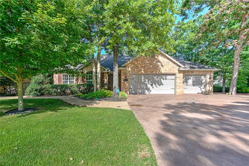 7 Granshire Dr, Bella Vista, AR, 72714-4913 | Card Image
