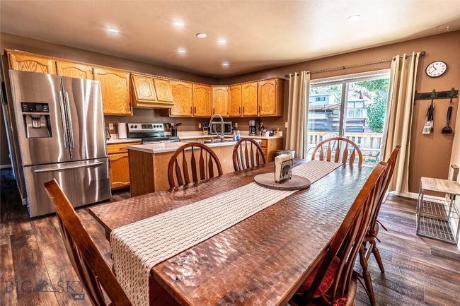 Spacious Eat In Kitchen | Image 10