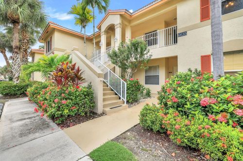 202-6635 Huntington Lakes Cir, NAPLES, FL, 34119-8013 | Card Image