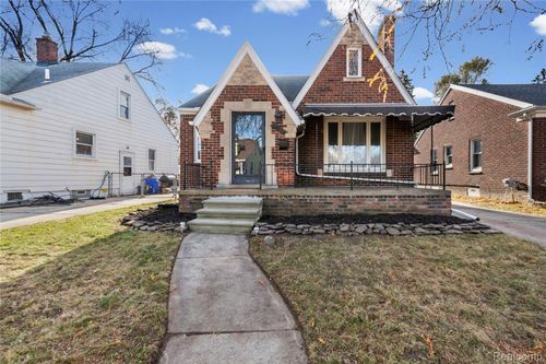 8060 Edward, Center Line, MI, 48015-1334 | Card Image