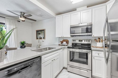 140 La Crosse Dr, Morgan Hill, CA, 95037 | Card Image
