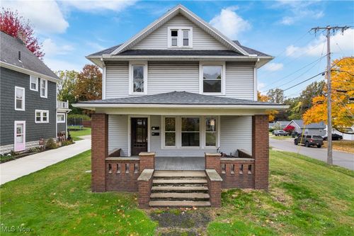 405 Broad St, Wadsworth, OH, 44281-2248 | Card Image