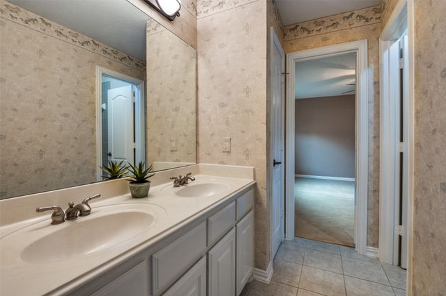 Bathroom #3 is upstairs and can be entered from opposite sides from 2 bedrooms | Image 36