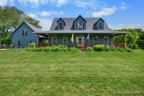 8718 Reese Rd, Harvard, IL, 60033-9125 | Card Image