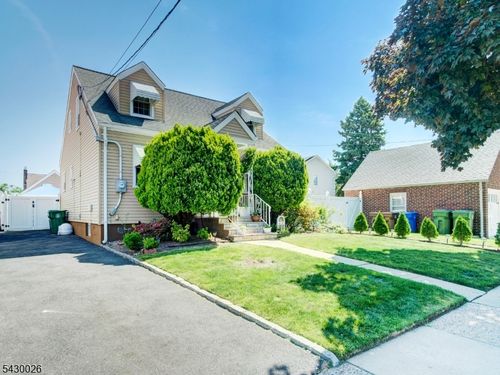 610 Laurita St, Linden, NJ, 07036-5748 | Card Image