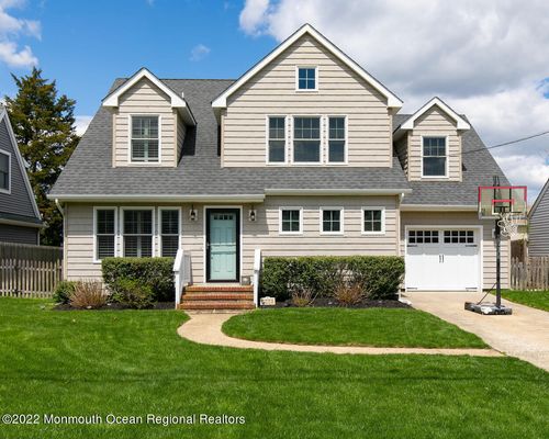 814 Pitney Dr, Spring Lake, NJ, 07762-2234 | Card Image