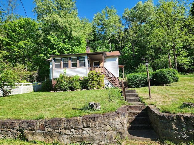 129 Water Street, House other with 2 bedrooms, 1 bathrooms and 2 parking in Kiskiminetas Twp PA | Image 1