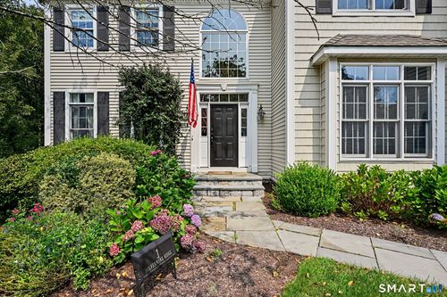 1 Silvermine Rdg, Norwalk, CT, 06850-1042 | Card Image