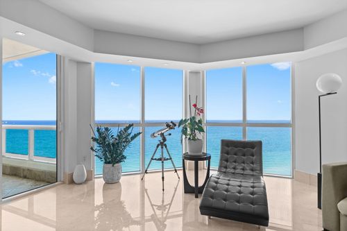 2004-101 S Fort Lauderdale Beach Boulevard, Fort Lauderdale, FL, 33316 | Card Image